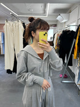 画像をギャラリービューアに読み込む, Sherpa sailor tops