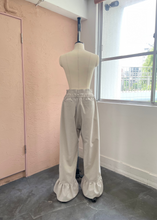 画像をギャラリービューアに読み込む, P04 Authentic wide pants