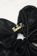 画像をギャラリービューアに読み込む, Flower scrunchie
