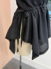 画像をギャラリービューアに読み込む, DOMESTIC FRILL BLOUSE
