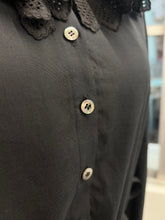 画像をギャラリービューアに読み込む, DOMESTIC FRILL BLOUSE
