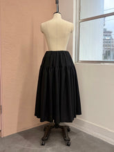 画像をギャラリービューアに読み込む, OP02 ribbon medley dress skirt
