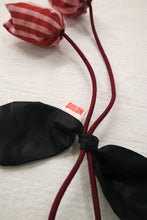 画像をギャラリービューアに読み込む, Tulip hair tie
