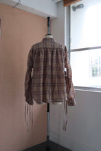 画像をギャラリービューアに読み込む, CREASED SHIRT
