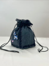 画像をギャラリービューアに読み込む, Holding memories purse bag 16
